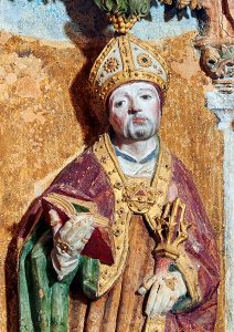 Sant’Agostino, particolare dell’altare della Canonica di Santa Maria di Vezzolano (Albugnano, AT) risalente alla fine del XV secolo. Foto di la Cabalesta